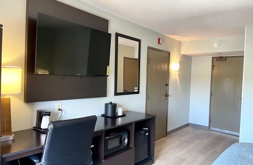 Salisbury Hotel | Wingate by Wyndham Salisbury