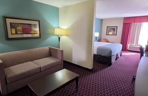 San Marcos Hotel | Wingate by Wyndham San Marcos