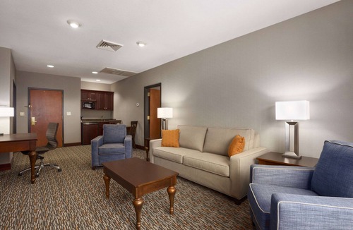 Sylvania Hotel | Wingate by Wyndham - Sylvania/Toledo