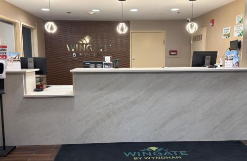 Utica Hotel | Wingate by Wyndham Utica