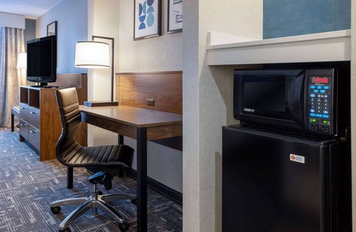 Norma Hotel | Wingate by Wyndham Vineland/Millville