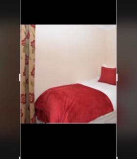 East Dereham House | wingate cottage