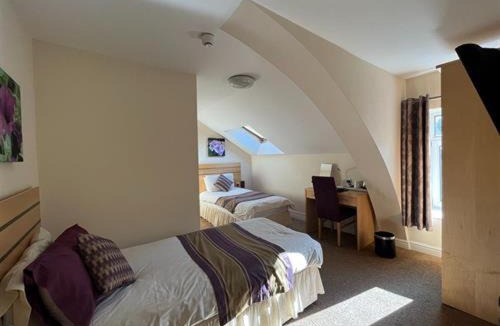 Llanbradach Hotel | Wingfield Hotel