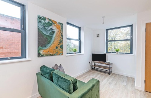 Preston Apartment | Winkley House by Guestz