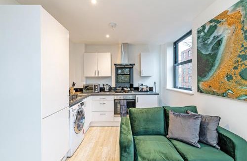 Preston Apartment | Winkley House by Guestz