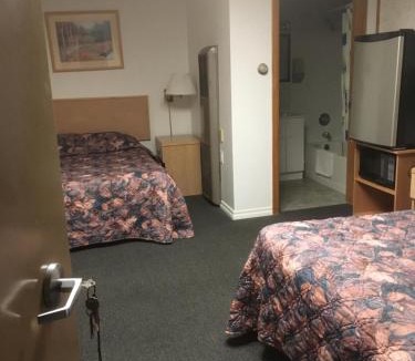 Estevan Hotel | Winkys Motel