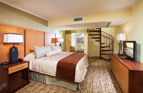Solana Beach Hotel | Winners Circle Resort