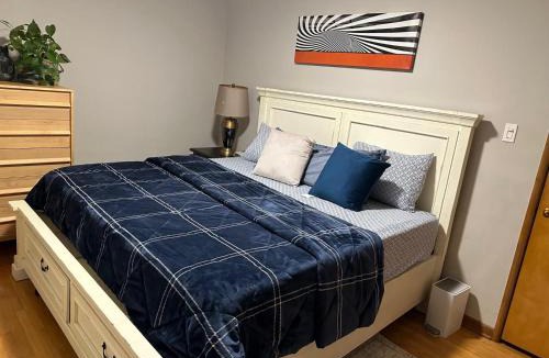 East Kildonan Apartment | Winnipeg 4 bedrooms cozy home