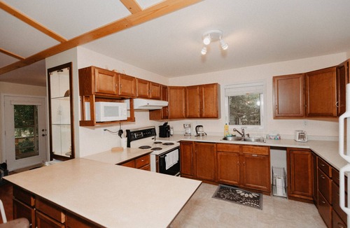 Winnipeg Beach House | Winnipeg Beach All Season Cabin