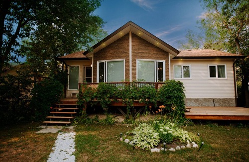 Winnipeg Beach House | Winnipeg Beach All Season Cabin