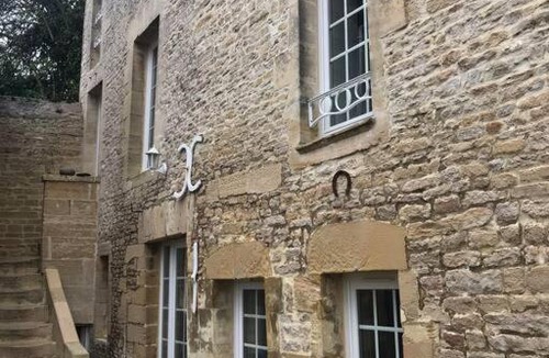 Colombiers-sur-Seulles Apartment | Winnipeg