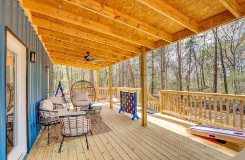 Winnsboro House | Winnsboro Barndominium w/Fire Pit & Large Deck!