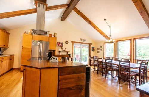Seguin Villa | Winsome Silver Lake Perfect for family groups!