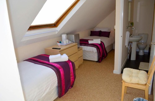 Bicester House | Winston Guesthouse