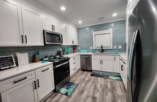 Winston - Salem House | Winston: King Beds, Hot Tub, Firepit, & Arcade
