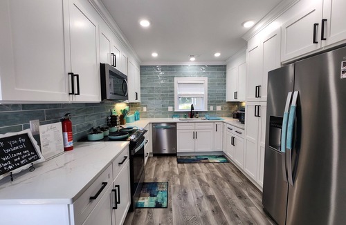 Winston - Salem House | Winston: King Beds, Hot Tub, Firepit, & Arcade