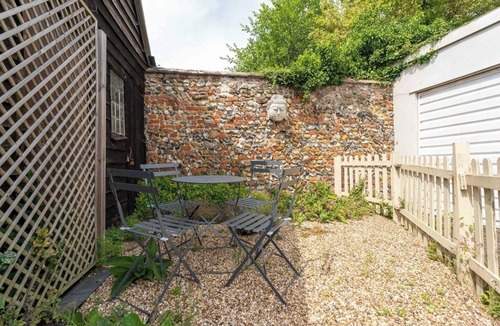 Clare House | Winter Cottage, Clare