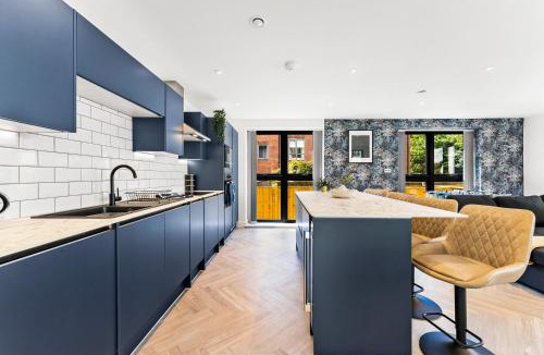 Headingley Apartment | Winter offer! Modern Spacious Leeds Apartment - Parking