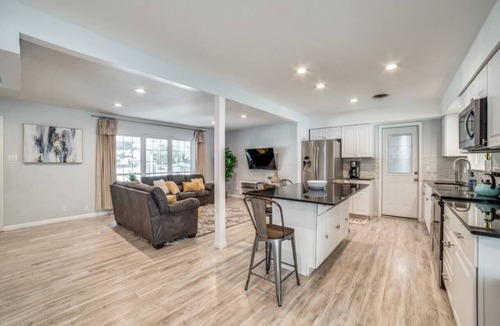 Shearer Hills - Ridgeview House | *Winter Special* Outdoor TV | Firepit ~ Safe Area!