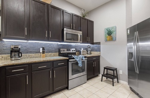 Bahama Bay Condo | Winter Special! Updated Modern 2BR at Bahama Bay – 10 Min to Disney