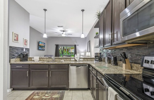 Bahama Bay Condo | Winter Special! Updated Modern 2BR at Bahama Bay – 10 Min to Disney