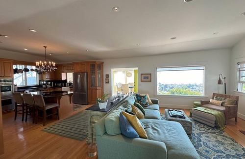Laguna Beach Cottage | Winter Stays available - Charming Beach View Cottage