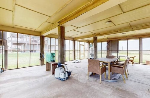 Rockport House | WINTER TEXANS: WATER VIEWS! Cheerful, Bright & Serene welcome FEEL GOOD SPACE