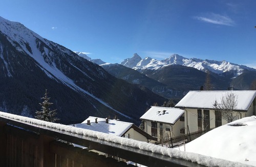 Wiesen House | Winter vacations in Davos Wiesen, cozy Vacation home 5 p. From 3. Feb 24 free