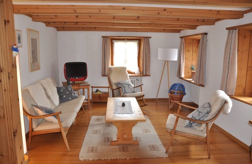 Wiesen House | Winter vacations in Davos Wiesen, cozy Vacation home 5 p. From 3. Feb 24 free