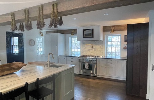 Manchester House | Winterbrook House: A Jewel in Manchester Village. 15 min to Skiing & Equestrian