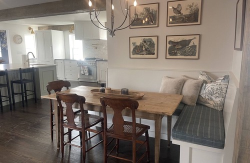 Manchester House | Winterbrook House: A Jewel in Manchester Village. 15 min to Skiing & Equestrian