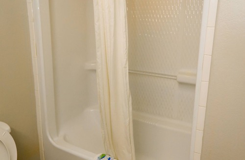 Crystal City Hotel | Wintergarden Inn