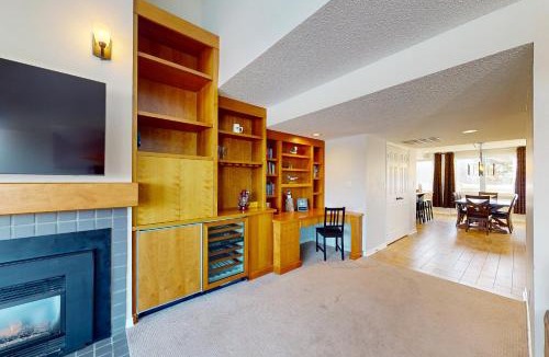 The Blue Mountains Apartment | Wintergreen 218