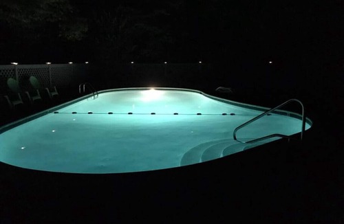 Nellysford House | Wintergreen Oasis - PRIVATE POOL & SAUNA