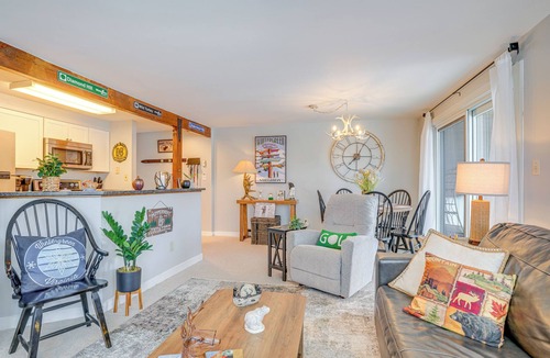 Nellysford Condo | Wintergreen Resort Condo: Deck & Golf Course Views