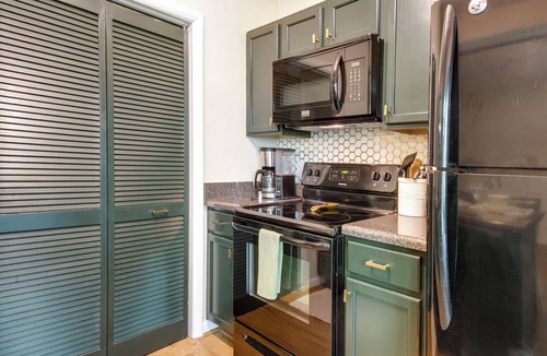 Wintergreen Condo | Wintergreen Resort Condo w/Deck, 0.3 Mi to Slopes