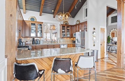 Wintergreen Ski Chalet | Wintergreen Luxury, Best Views in VA!