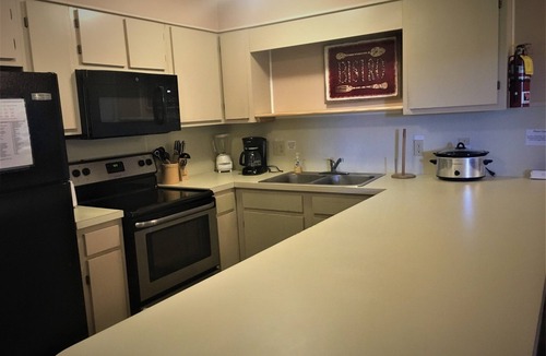 Ghent Apartment | Winterplace Condo D204