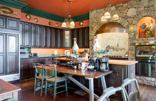 Fairview House | Wintersun. A World Class Private Estate Atop A Mountain 15 min from Asheville