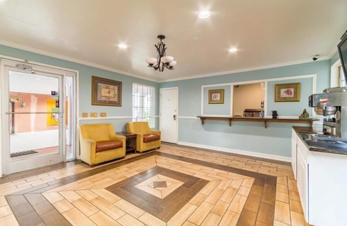 Barnwell Hotel | Winton Inn & Suites