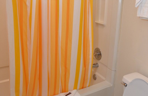 Barnwell Hotel | Winton Inn & Suites