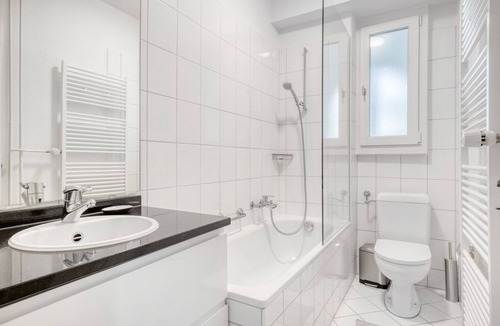 Wipkingen Apartment | Wipkingen 3.5 Room w/ Storage & W/D, 2 mins to Mkt