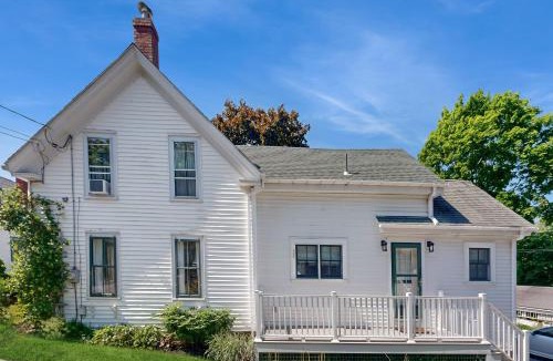 Wiscasset House | Wiscasset Holiday