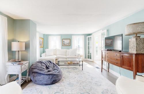 Wiscasset House | Wiscasset Holiday