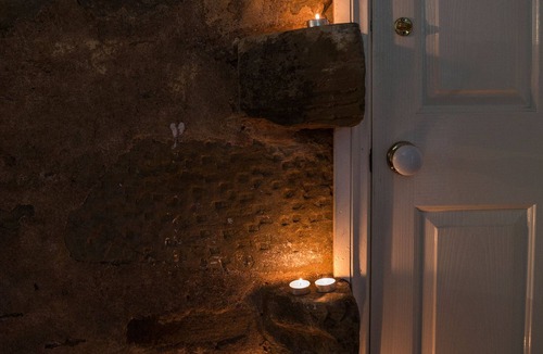 Clare House | Wishing Well Cottage