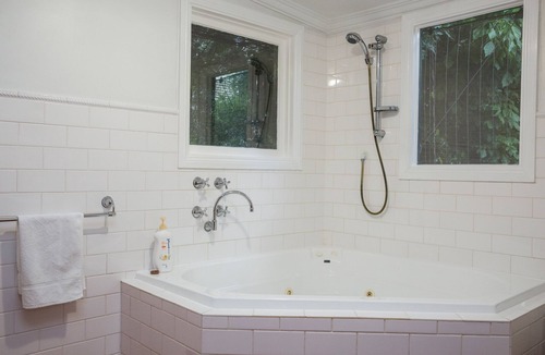 Clare House | Wishing Well Cottage