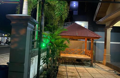 Wangi-Wangi Hotel | Wisma Maharani