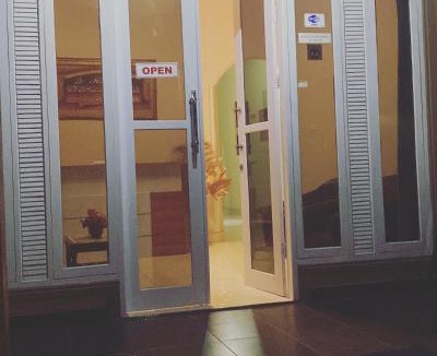 Wangi-Wangi Hotel | Wisma Maharani