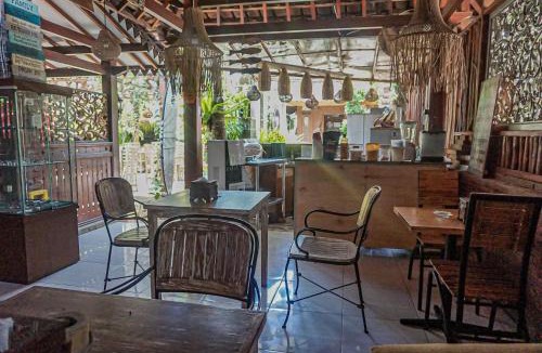 Sumberagung Hotel | Wisma Pulau Merah