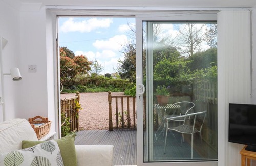 Exmouth House | Wisteria Cottage